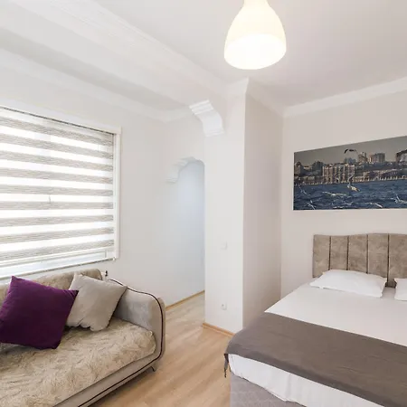 Hotell Taxim Elegance