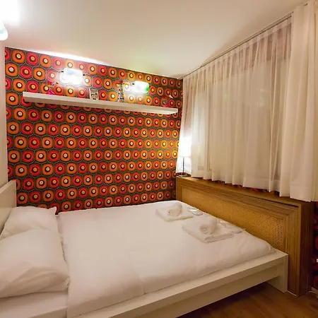 Hotell Taxim Elegance