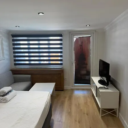 Taxim Elegance Hotel 2*